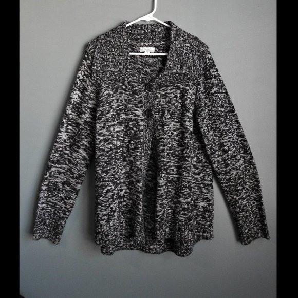 Kim Roger's Black Cable Knit Sweater 2 Button Front Closure. Women's Size L - Picture 2 of 11